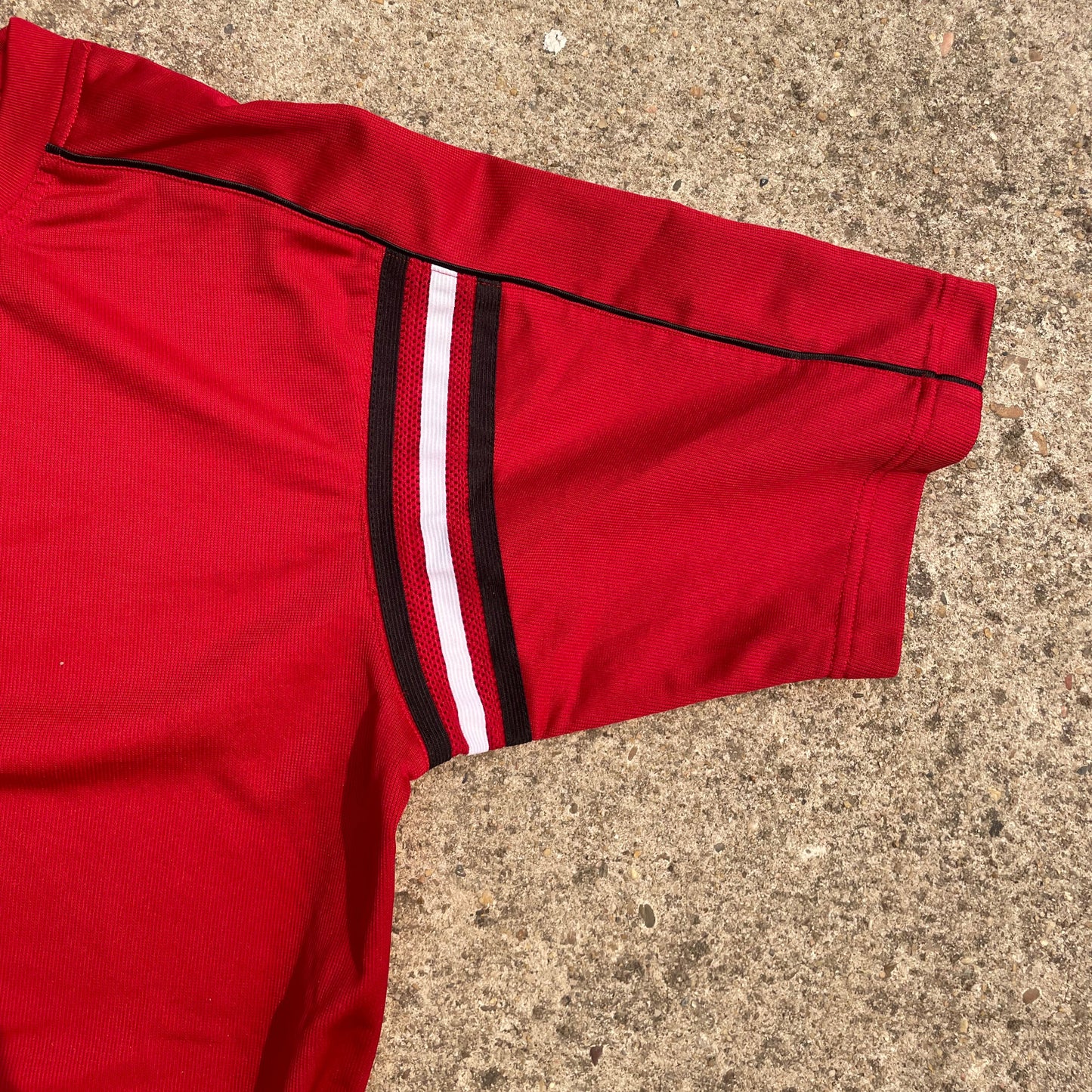 Adidas T-Shirt Vintage Red Three-Stripes Tee - M
