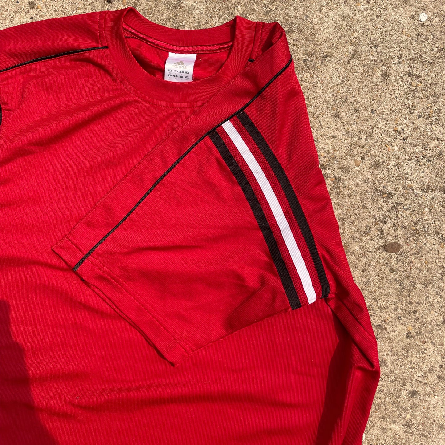 Adidas T-Shirt Vintage Red Three-Stripes Tee - M