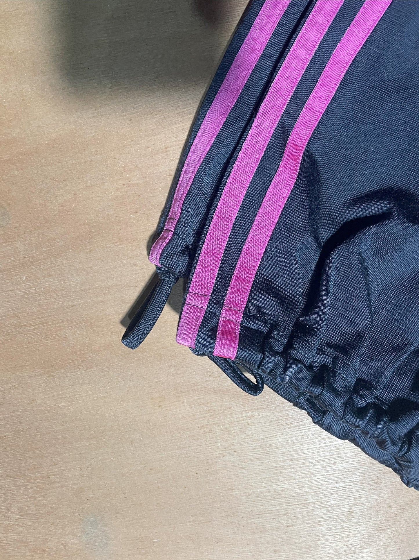 Chandal Adidas Y2K Negro y rosa