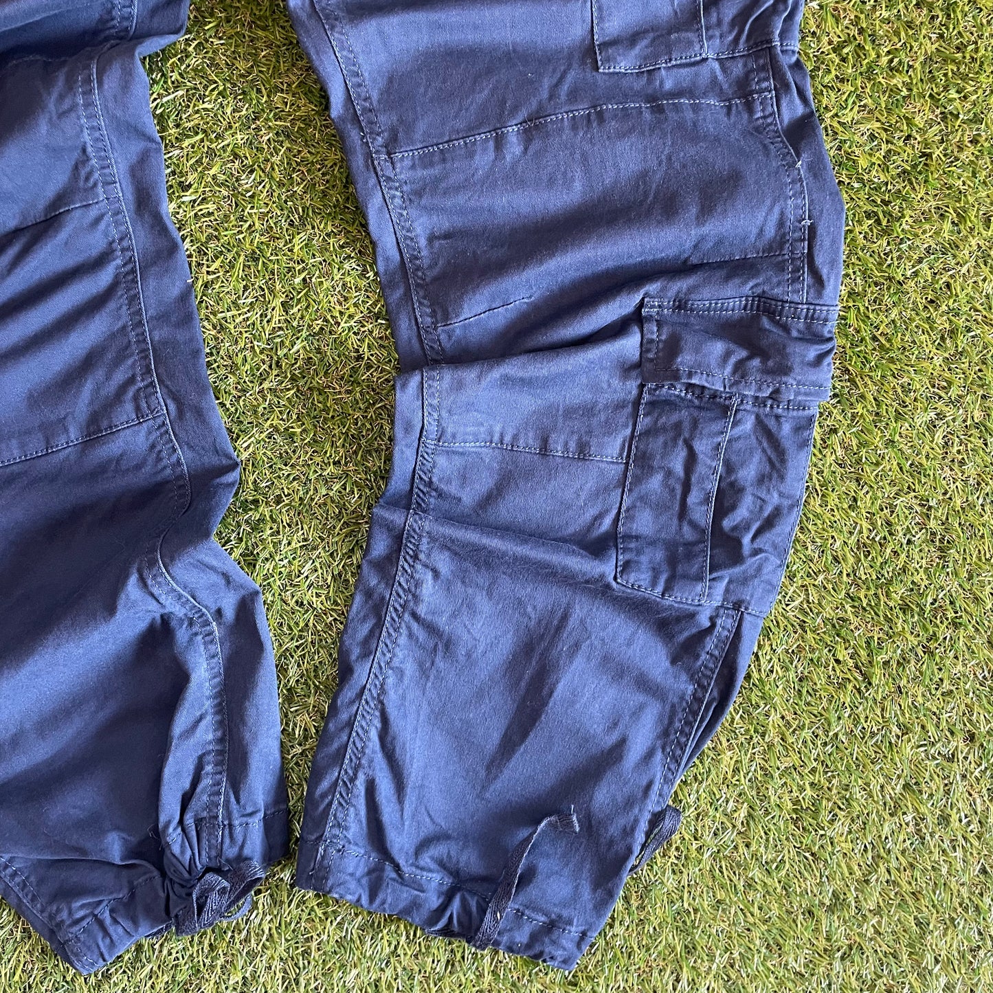 No Boundaries Cargo Pants - M